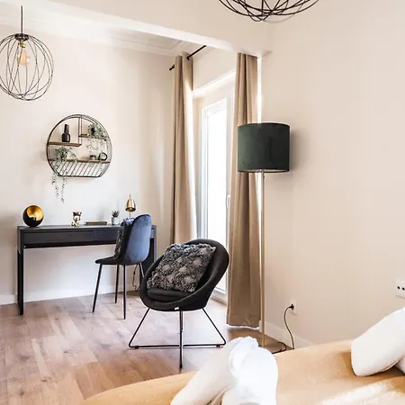 Akicity Estrela Lush Apartman *