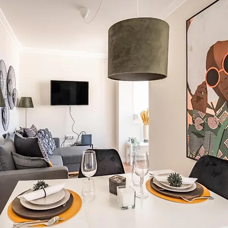 Akicity Santos Lush Lisboa